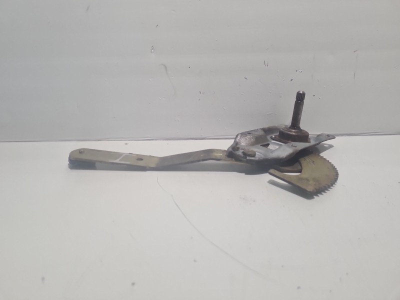 Recambio de elevalunas trasero izquierdo para ford fiesta berlina referencia OEM IAM   