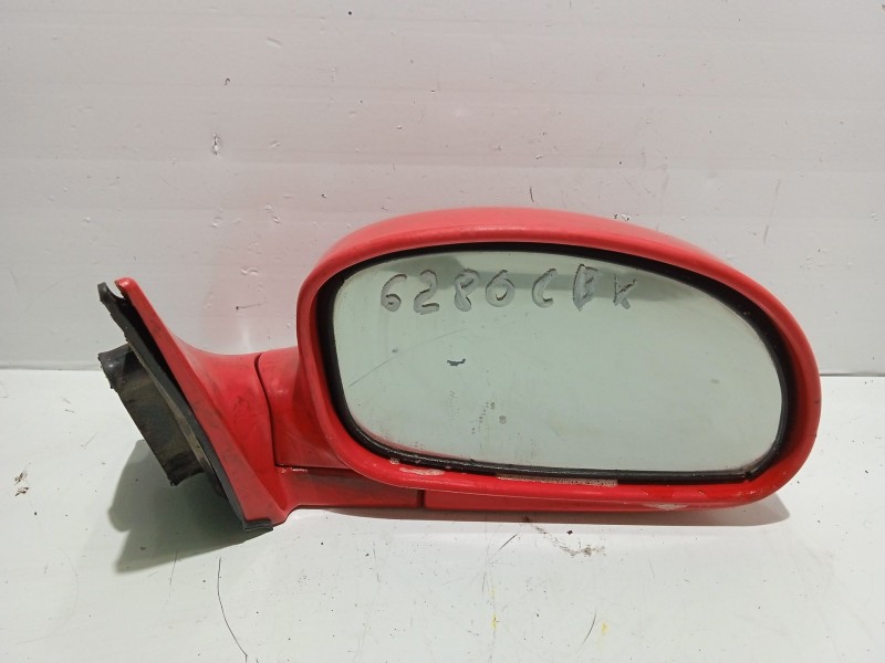 Recambio de retrovisor derecho para hyundai lantra familiar (rd) referencia OEM IAM 014021  