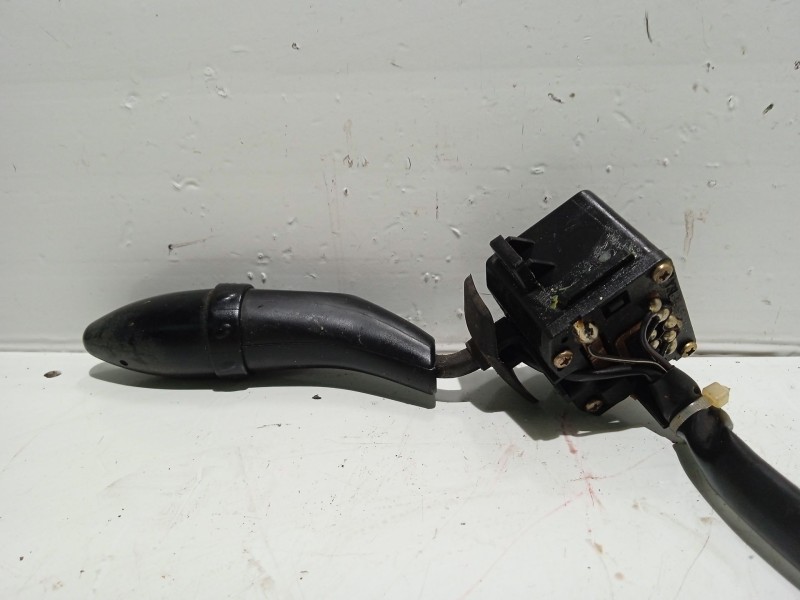 Recambio de mando limpia para hyundai lantra familiar (rd) referencia OEM IAM 34931N3220  