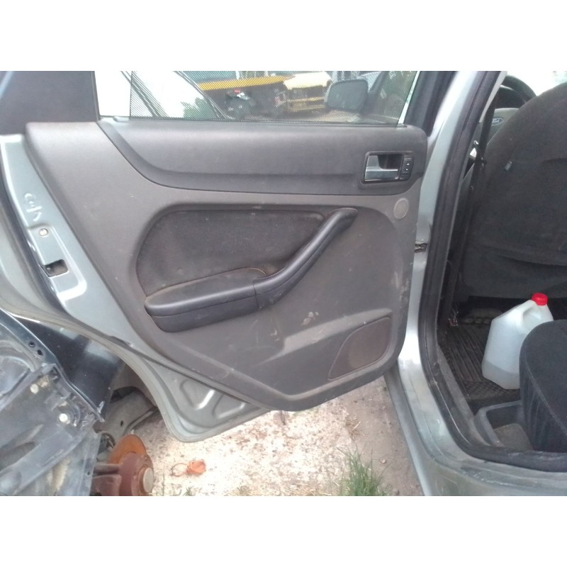 ford focus ii sedán (db_, fch, dh) del año 2005