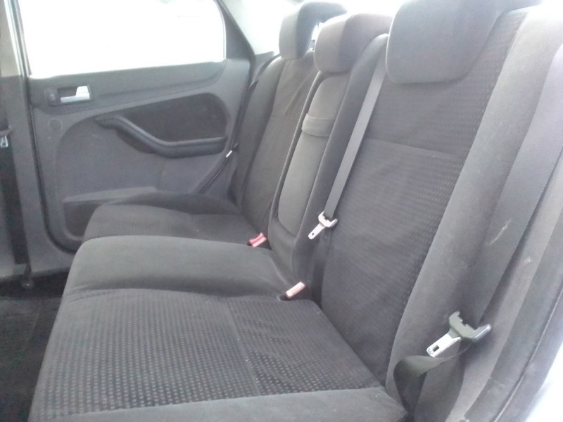 ford focus ii sedán (db_, fch, dh) del año 2005