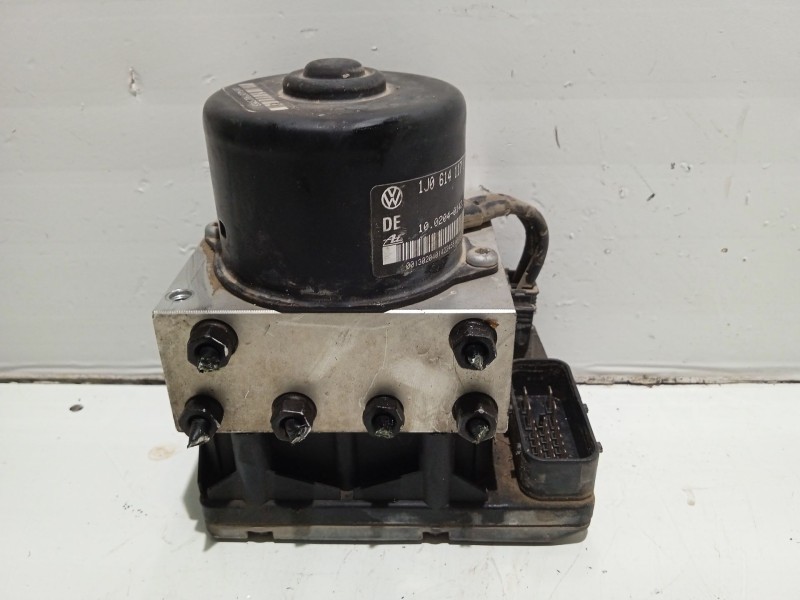 Recambio de abs para volkswagen golf iv berlina (1j1) referencia OEM IAM 1J0614117C 1J0907379G 