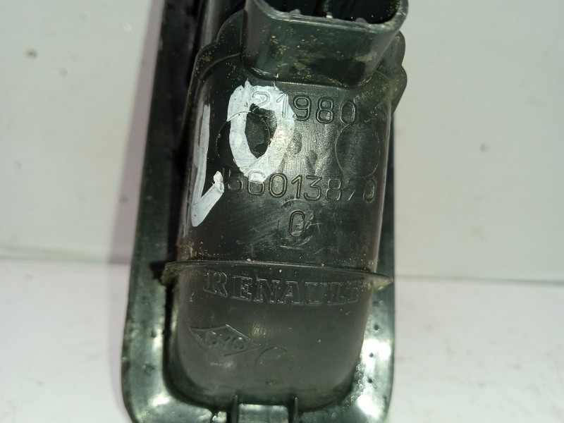 Recambio de mando elevalunas trasero izquierdo para renault scenic ii 2.0 dci diesel cat referencia OEM IAM 156013870  