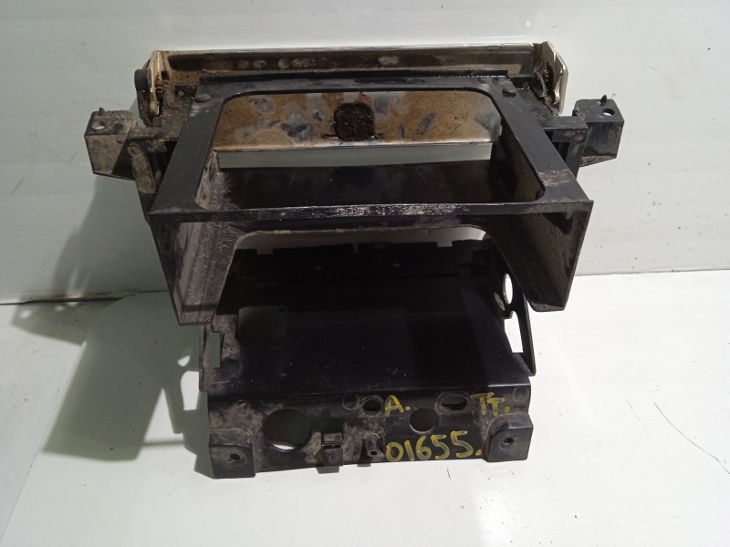 Recambio de moldura para audi tt (8n3/8n9) 1.8 t coupe (132kw) referencia OEM IAM 8N0863243C  