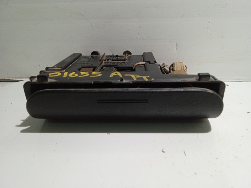 Recambio de cenicero para audi tt (8n3/8n9) 1.8 t coupe (132kw) referencia OEM IAM 8N0857951  