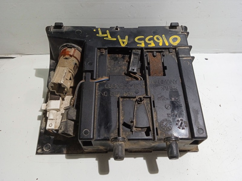 Recambio de cenicero para audi tt (8n3/8n9) 1.8 t coupe (132kw) referencia OEM IAM 8N0857951  