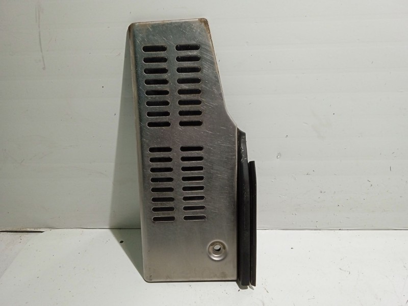 Recambio de moldura para audi tt (8n3/8n9) 1.8 t coupe (132kw) referencia OEM IAM 8N1864777  