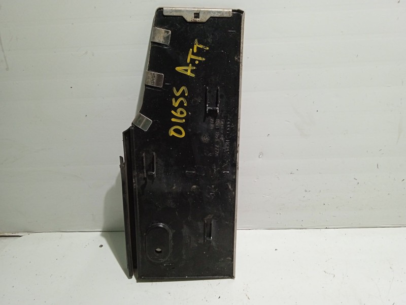 Recambio de moldura para audi tt (8n3/8n9) 1.8 t coupe (132kw) referencia OEM IAM 8N1864777  