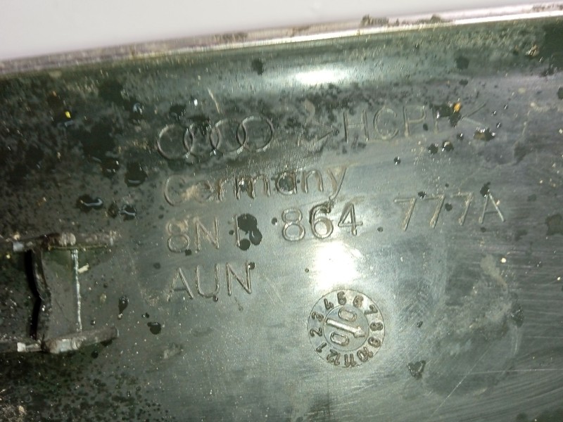 Recambio de moldura para audi tt (8n3/8n9) 1.8 t coupe (132kw) referencia OEM IAM 8N1864777  