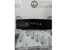 Recambio de luz central de freno para  referencia OEM IAM 1U6945097B   2