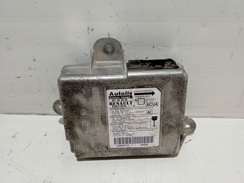 Recambio de centralita airbag para renault scenic ii 1.9 dci diesel referencia OEM IAM 8200412045 607993800 