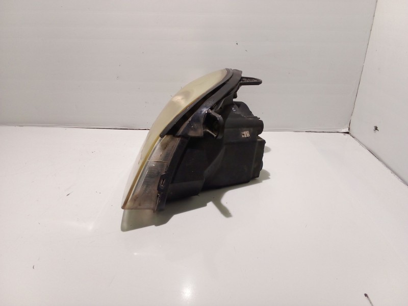 Recambio de faro derecho para kia rio i fastback (dc) 1.5 16v referencia OEM IAM 92102FD011  