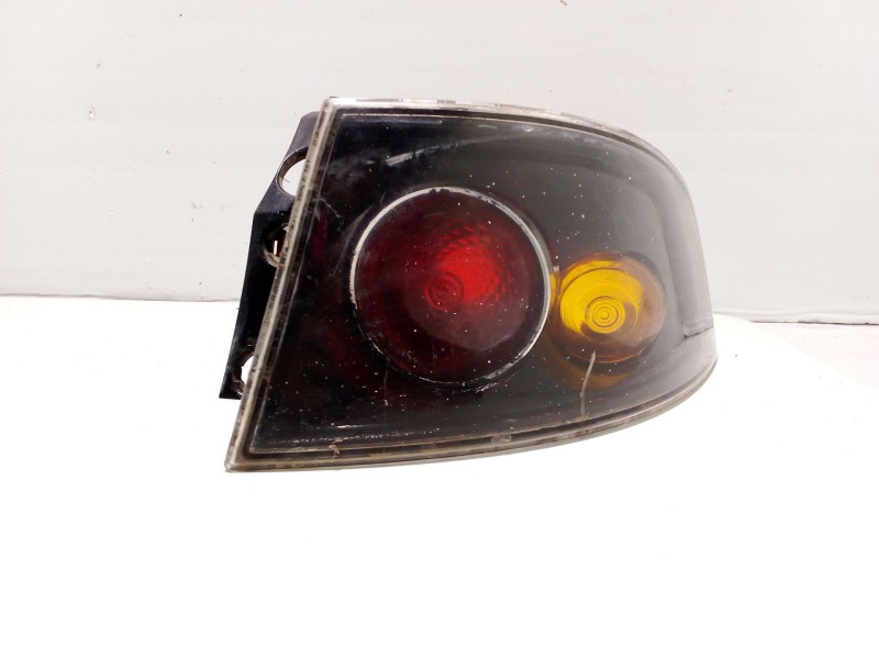 Recambio de piloto trasero derecho para seat ibiza (6l1) referencia OEM IAM 6L6945096A 6L6945112 