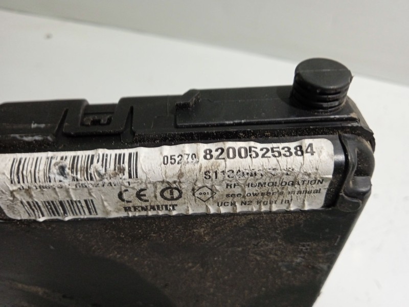 Recambio de uch para renault scenic ii confort dynamique referencia OEM IAM 8200525384 S118400150D 