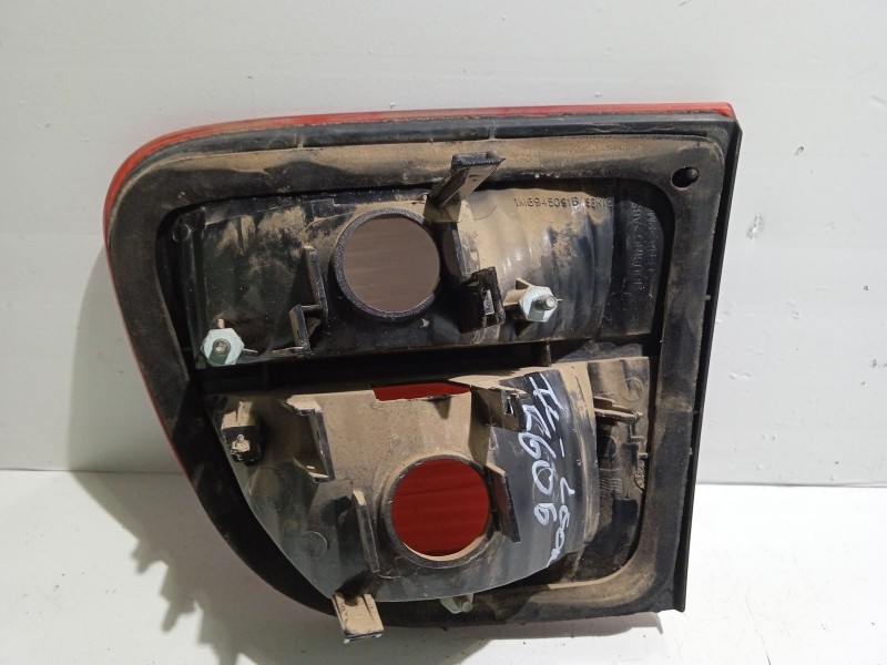 Recambio de piloto trasero izquierdo interior para seat leon (1m1) 1.9 tdi referencia OEM IAM 1M6945091B  