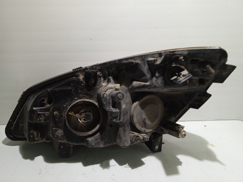 Recambio de faro derecho para renault scenic ii confort dynamique referencia OEM IAM 7701064130  