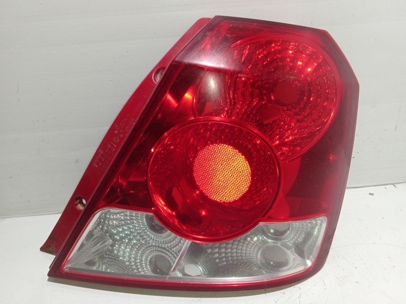 Recambio de piloto trasero derecho para chevrolet kalos 1.4 cat referencia OEM IAM 96540269  