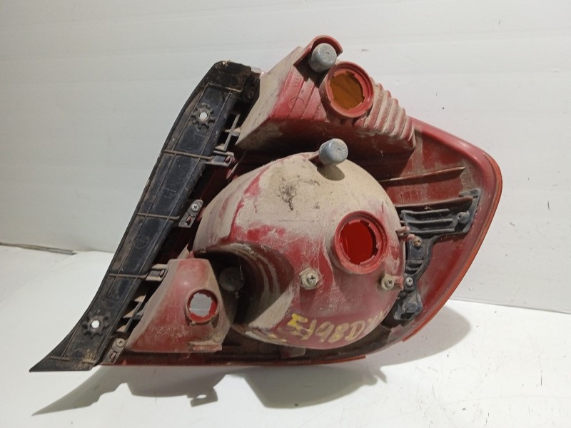 Recambio de piloto trasero izquierdo para hyundai accent ii (lc) 1.5 crdi referencia OEM IAM 9240125710  