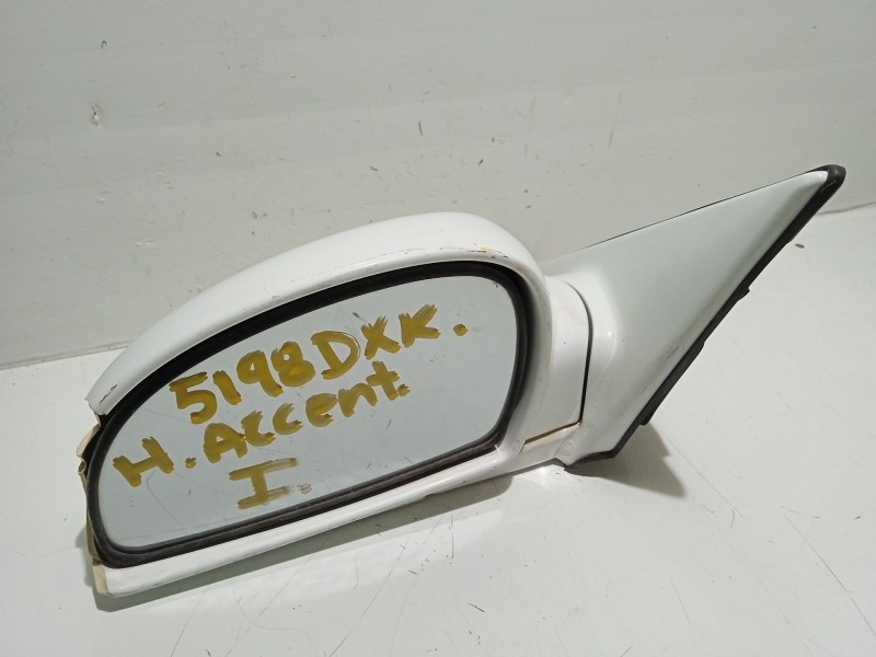 Recambio de retrovisor izquierdo para hyundai accent ii (lc) 1.5 crdi referencia OEM IAM 8761025780  