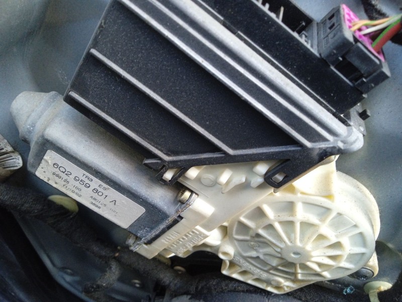 seat ibiza iii (6l1) del año 2002