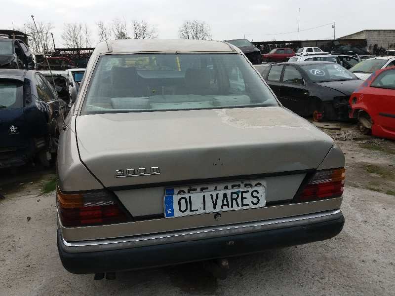 mercedes clase e (w124) familiar 3.0 diesel   |   0.85 - ... | 1985 | 113 cv / 83 kw del año 1985 mercedes clase e (w124) familiar 3.0 diesel   |   0.85 - ... | 1985 | 113 cv / 83 kw del año 1985