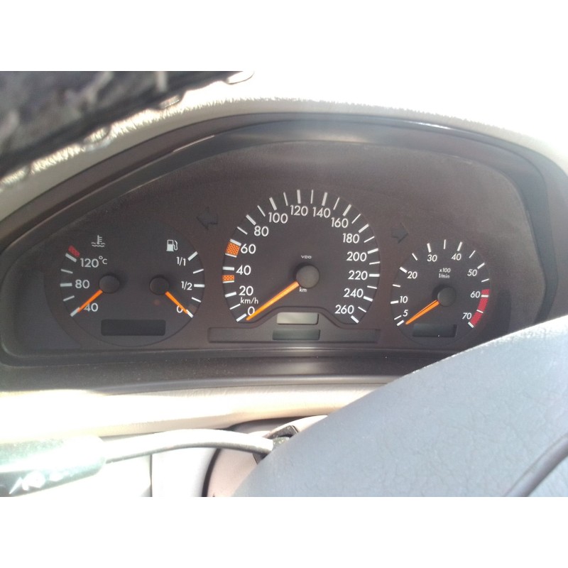 mercedes-benz clk (c208) del año 1997