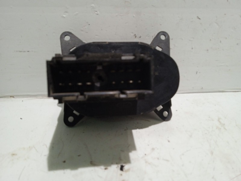 Recambio de mando luces para ford tourneo connect 1.8 tdci referencia OEM IAM YC1T13A024  