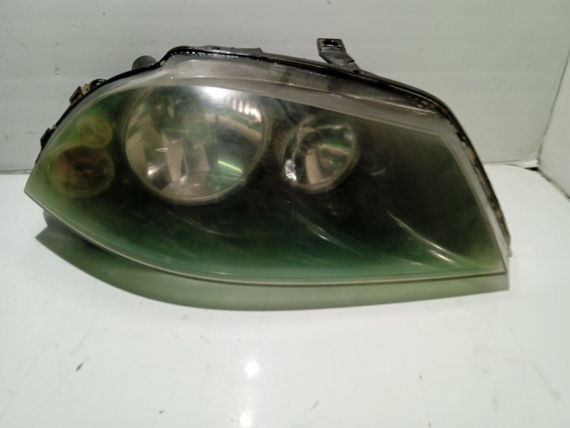 Recambio de faro derecho para seat ibiza iii (6l1) 1.9 sdi referencia OEM IAM 6L1941752B  