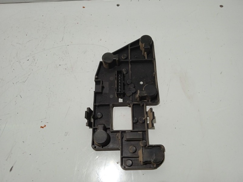 Recambio de portalamparas para peugeot 306 (7b, n3, n5) 1.9 d referencia OEM IAM 6216A4  