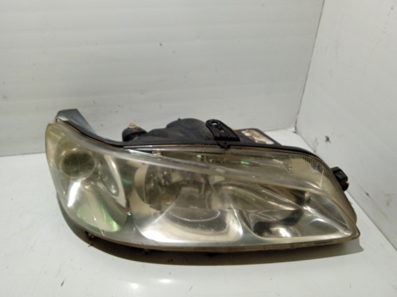 Recambio de faro izquierdo para peugeot 306 (7b, n3, n5) 1.9 d referencia OEM IAM 88203990G  