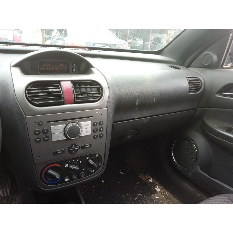 opel tigra twintop (x04) del año 2006