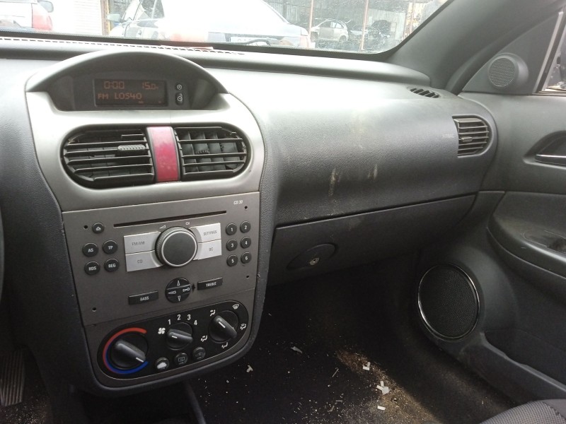 opel tigra twintop (x04) del año 2006