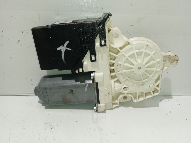 Recambio de motor elevalunas trasero derecho para seat altea (5p1) hot referencia OEM IAM 1K0959704EL03  