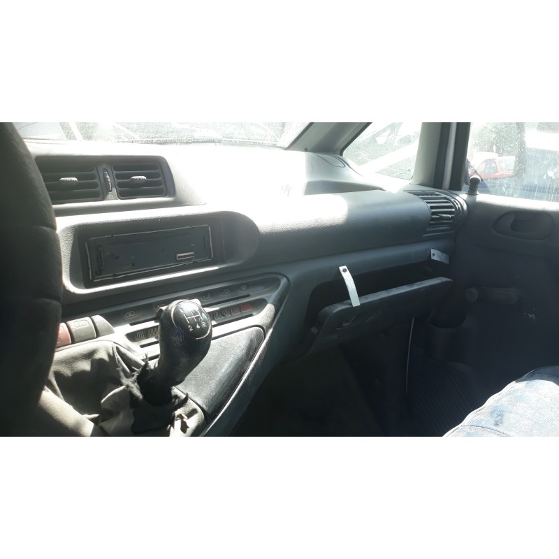 peugeot expert kombi 1.9 diesel   |   0.95 - ... | 1995 | 69 cv / 51 kw del año 1995