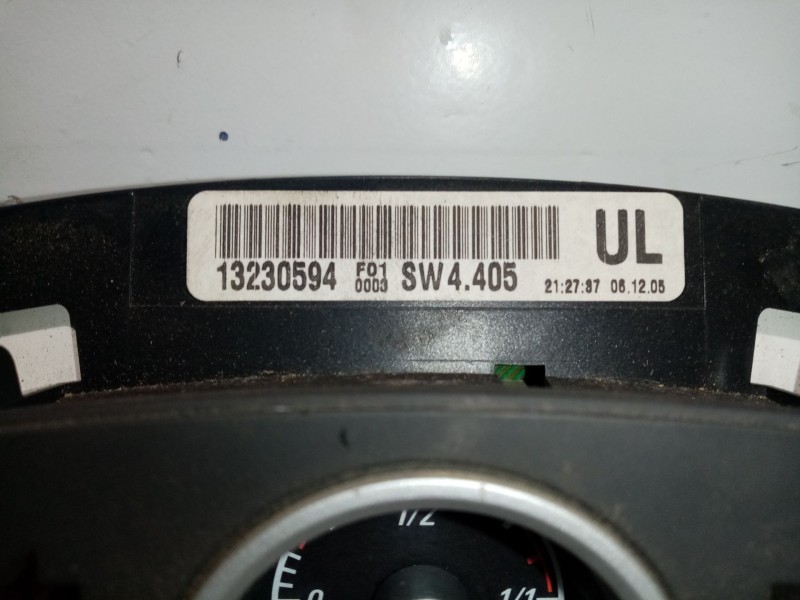 Recambio de cuadro instrumentos para opel astra gtc 1.7 16v cdti referencia OEM IAM 13230594  