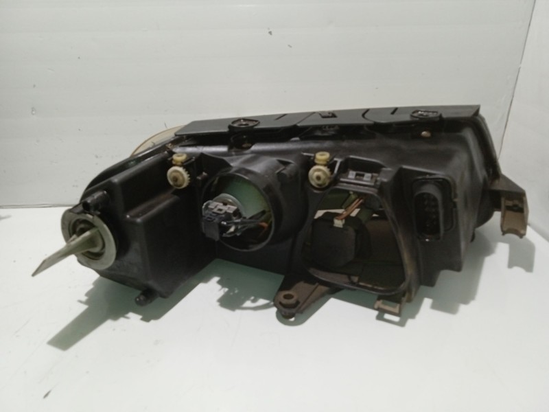 Recambio de faro izquierdo para volkswagen passat berlina (3b3) 1.9 tdi referencia OEM IAM 3B0941015AK  