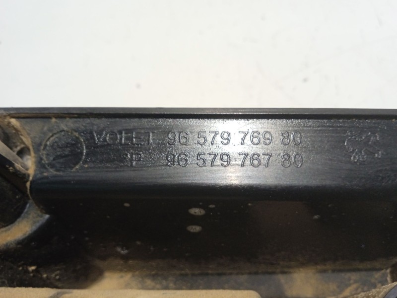 Recambio de piloto trasero derecho para citroën berlingo referencia OEM IAM 9657976980  