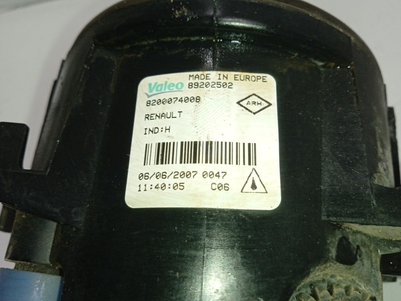 Recambio de faro antiniebla izquierdo para renault scenic ii referencia OEM IAM 8200074008 89202502 