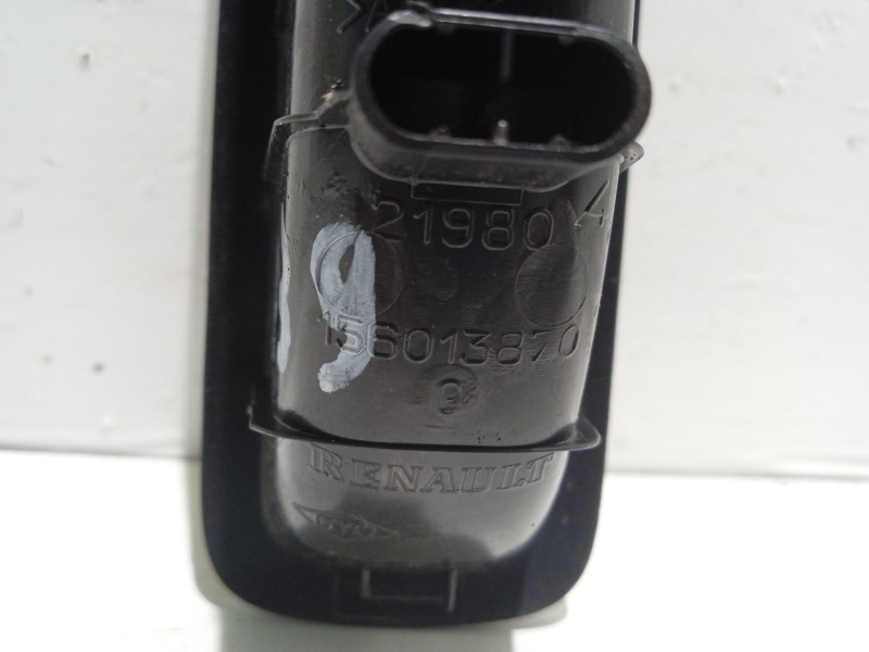 Recambio de mando elevalunas trasero izquierdo para renault scenic ii referencia OEM IAM 156013870  