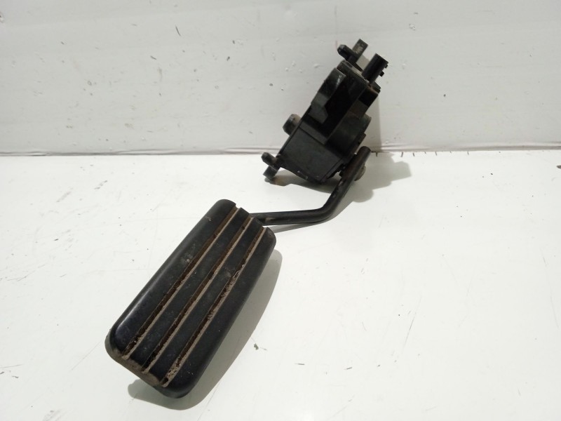 Recambio de pedal acelerador para renault scenic ii referencia OEM IAM 8200159647  
