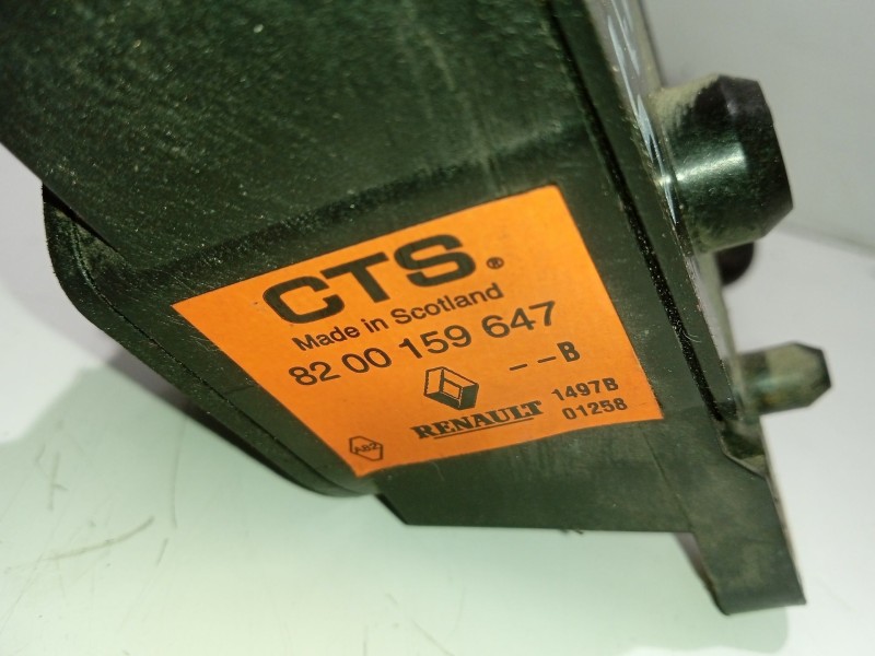 Recambio de pedal acelerador para renault scenic ii referencia OEM IAM 8200159647  