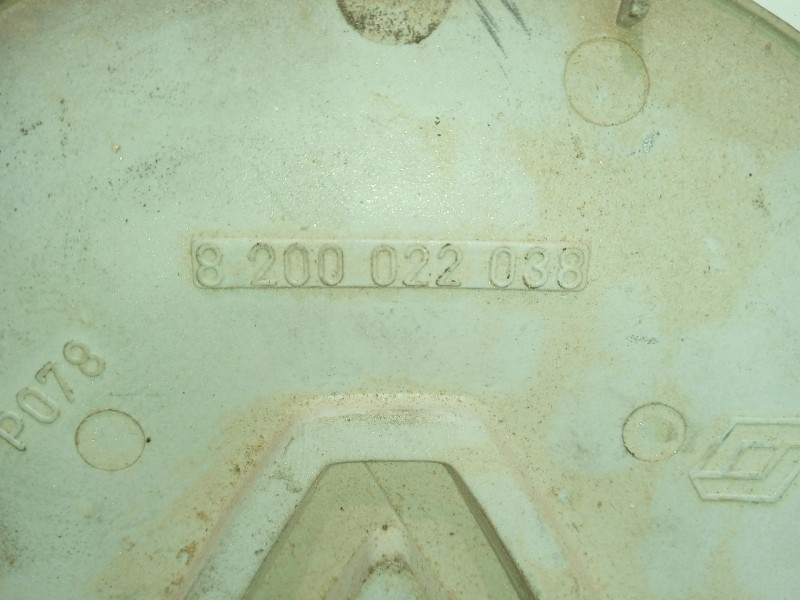 Recambio de tapacubos para renault scenic ii referencia OEM IAM 8200022038  