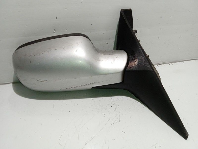 Recambio de retrovisor derecho para renault scenic ii referencia OEM IAM 7701068385  