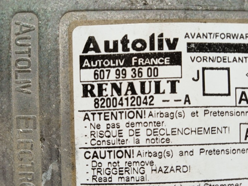 Recambio de centralita airbag para renault scenic ii referencia OEM IAM 8200412042 607993600 