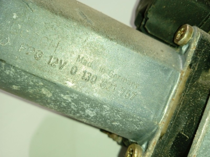 Recambio de elevalunas delantero derecho para ford focus i referencia OEM IAM 0130821757  