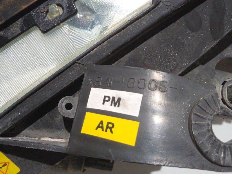 Recambio de faro derecho para ford focus i referencia OEM IAM XS4113005  