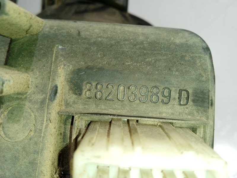 Recambio de faro derecho para peugeot 306 break 1.9 diesel referencia OEM IAM 88203989D  