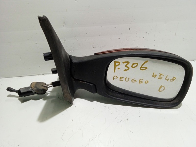 Recambio de retrovisor derecho para peugeot 306 break 1.9 diesel referencia OEM IAM 8149P8  