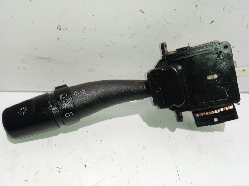 Recambio de mando luces para hyundai elantra iii (xd) 2.0 crdi referencia OEM IAM GKFL3283AA  