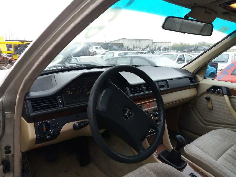 mercedes clase e (w124) familiar 3.0 diesel   |   0.85 - ... | 1985 | 113 cv / 83 kw del año 1985 mercedes clase e (w124) familiar 3.0 diesel   |   0.85 - ... | 1985 | 113 cv / 83 kw del año 1985